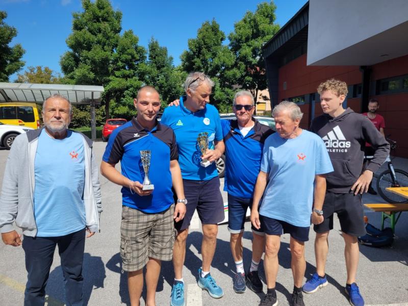 Šport in druženje povezala podjetja Primorsko-notranjske regije